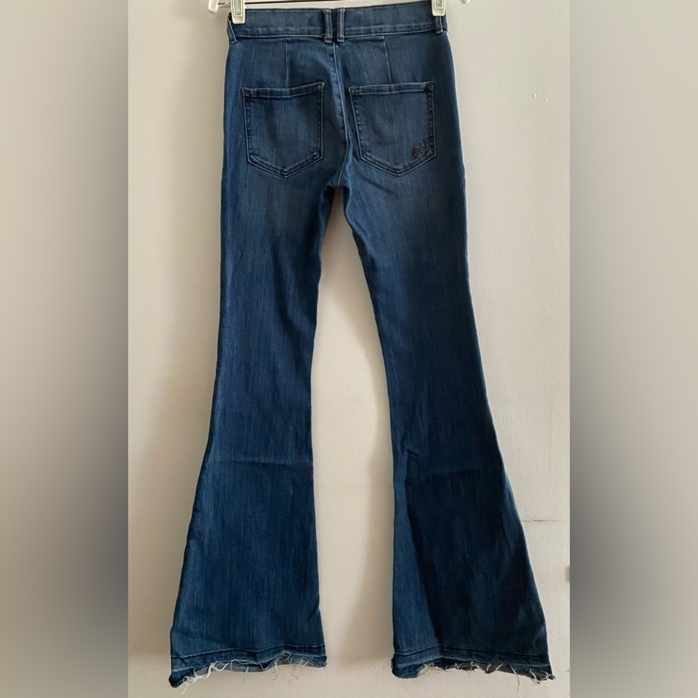 Express Bell Flare Mid Rise Jeans, size 0R